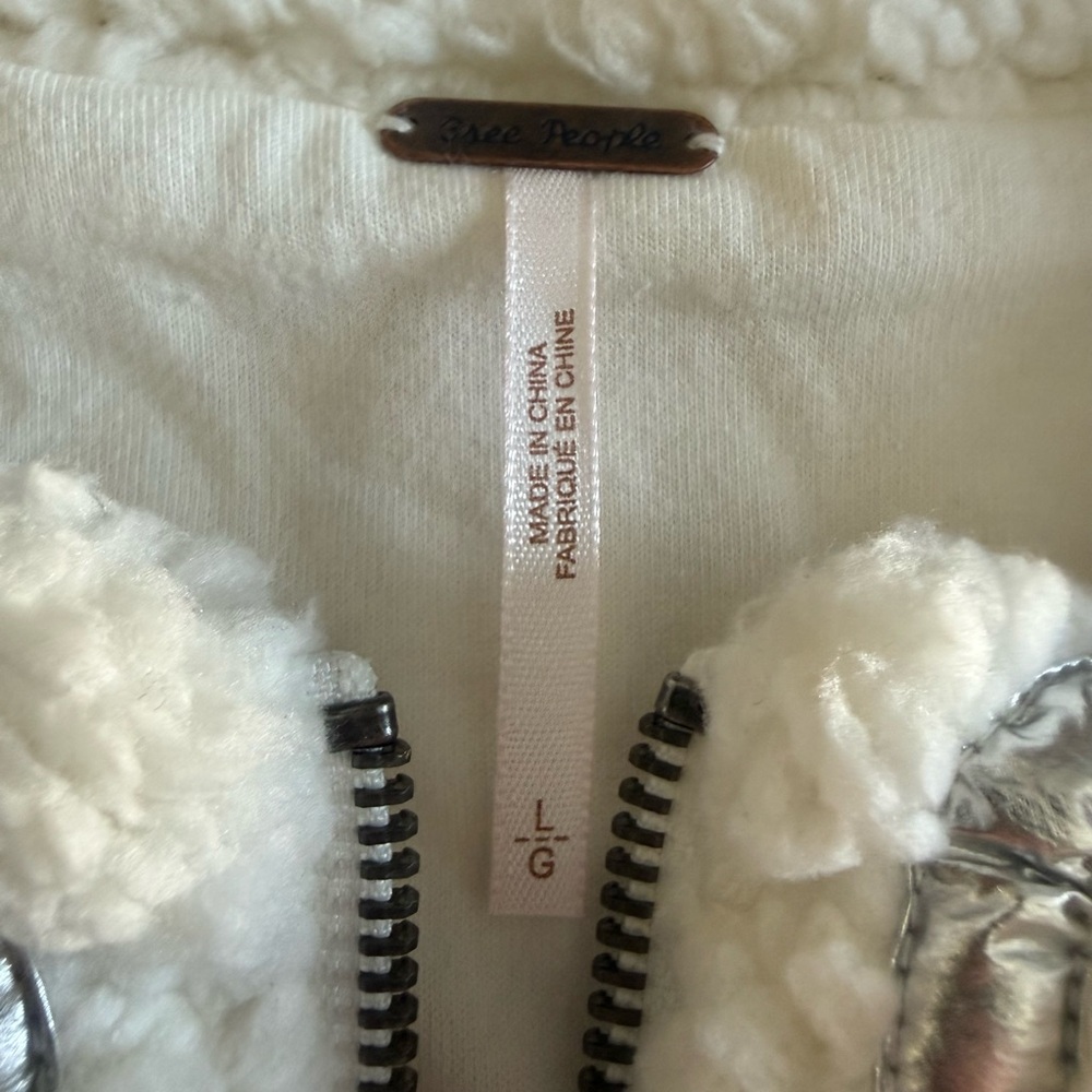 Free People Cream Sherpa Jacket size Large - Picture 6 of 11